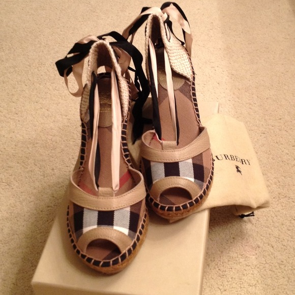 *RESERVED for @favy* Burberry espadrilles