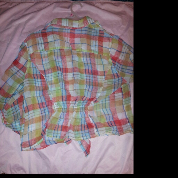 Striped Buttoned Tie up Shirt - Picture 2 of 3