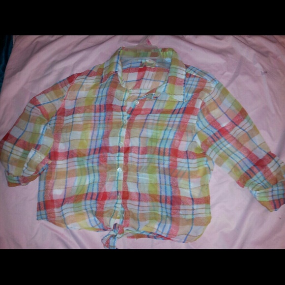 Striped Buttoned Tie up Shirt - Picture 3 of 3