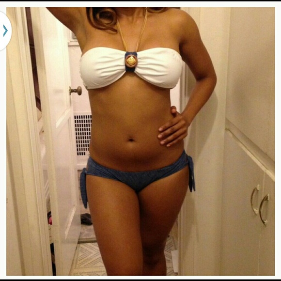 Beach Bunny med top.