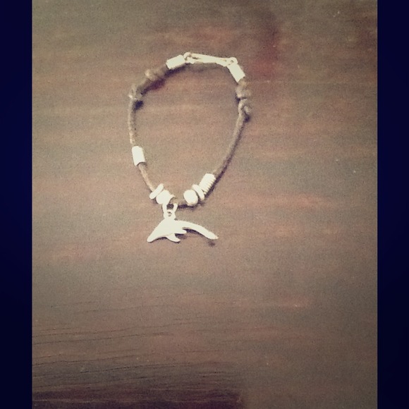 Children's bracelet with a dolphin charm - Picture 1 of 1