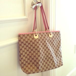 Authentic Gucci tote with pink accent