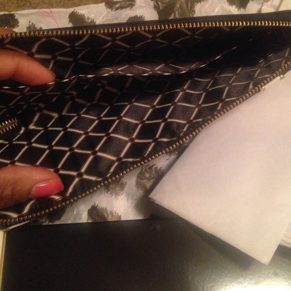 M•A•C Limited edition Stroke of Midnight Brush cas - Picture 2 of 3