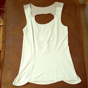 Lululemon grey runners sleeveless top.