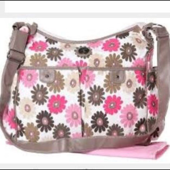 I AM LOOKING FOR THIS DIAPER BAG - Picture 1 of 2