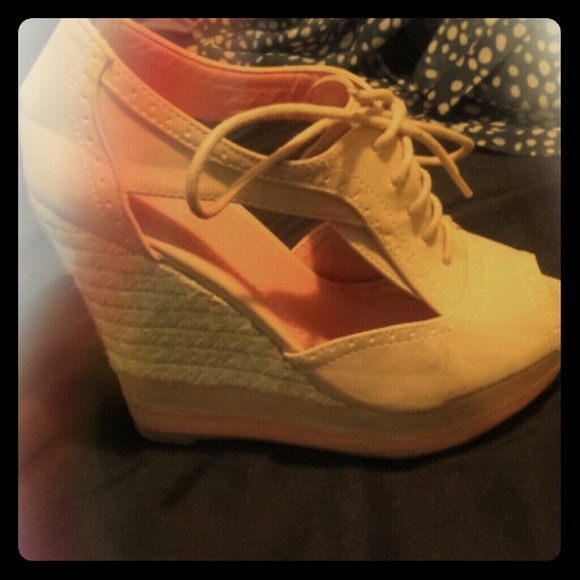 Awesome wedge heels. Size 7.