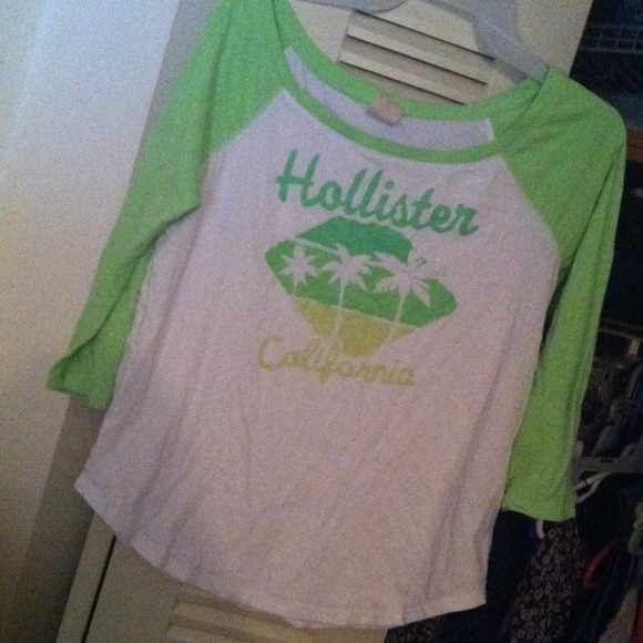 Hollister baseball tee