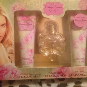 Jessica Simpson Vintage Bloom Gift set 1 & 3 fl oz