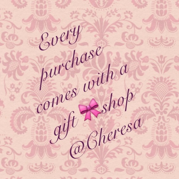 Free gift with each purchase