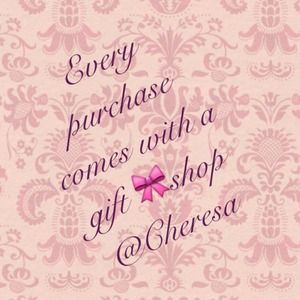 Free gift with each purchase