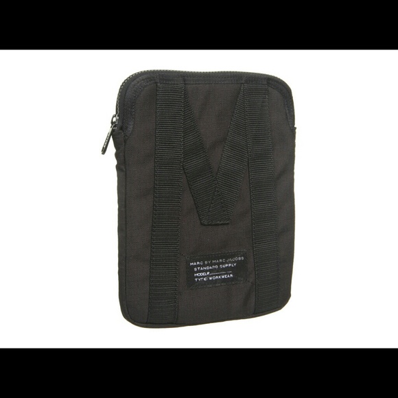 TRADED!  - Marc Jacobs MBMJ Half Zip Tech Pouch - Picture 1 of 4