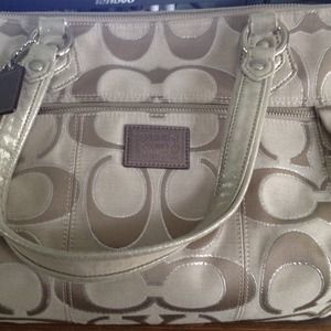 Coach 100% authentic purse