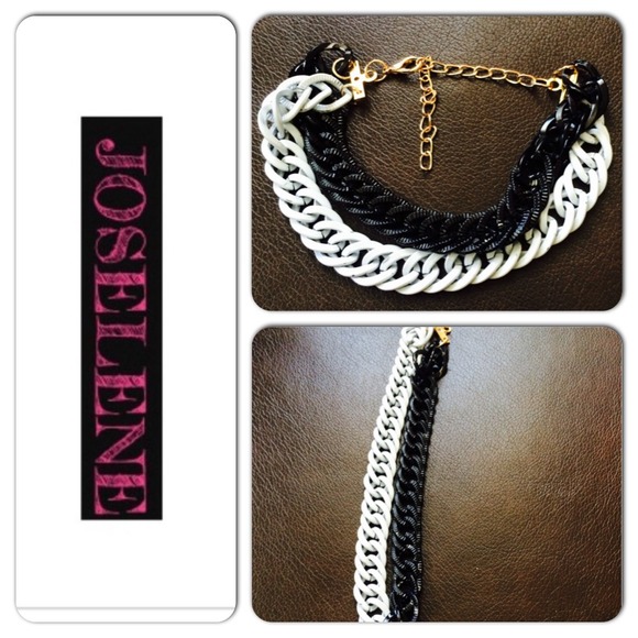 Beautiful Blanck and White Bracelet