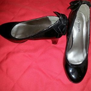 Lane Bryant Size 9 black pumps