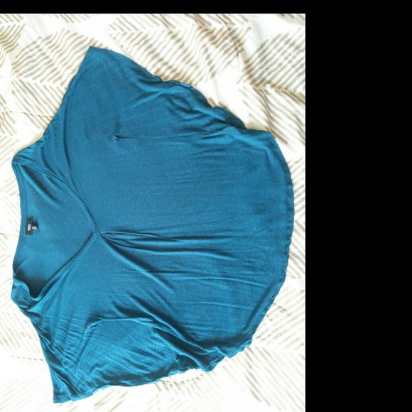 Top - Picture 2 of 2