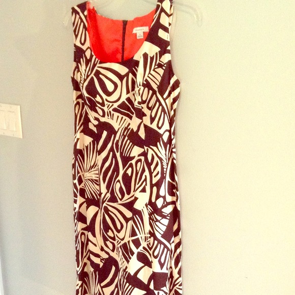 Black and white pattern dress