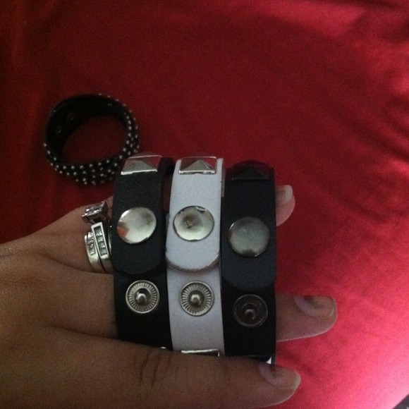 Punk bracelets - Picture 3 of 4