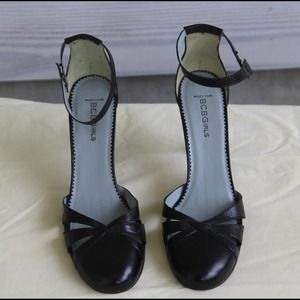 BCBG high heel black party shoes