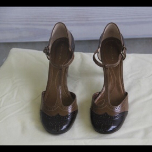 2 tone Tahari Heels