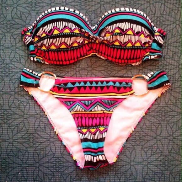 LOOKING FOR THIS BIKINI