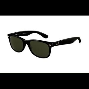 Ray-Ban, New Wayfarer Classic sunglasses, Black