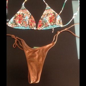 ⭐️REDUCED⭐️👙 Detailed THONG Bikini 👙