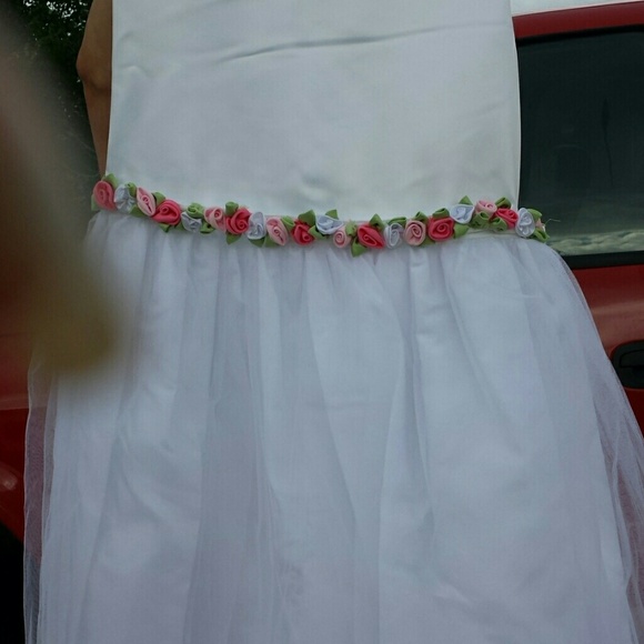 A white formal dress Girls Sz. 12 - Picture 2 of 3