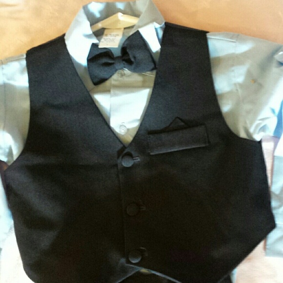A SM boys Sz.4 formal wear - Picture 2 of 4