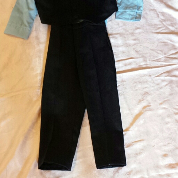 A SM boys Sz.4 formal wear - Picture 3 of 4