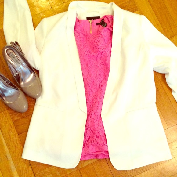 Creme Tuxedo Style Blazer