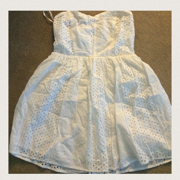 🛑SOLD🛑 Crochet dress - Picture 3 of 4