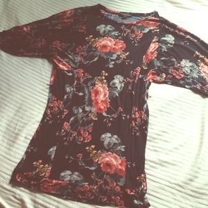 Forever 21 Floral bandage dress w/ sleeves