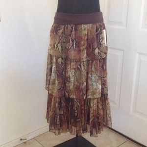3 layered multi-colored ruffle skirt. Size M.