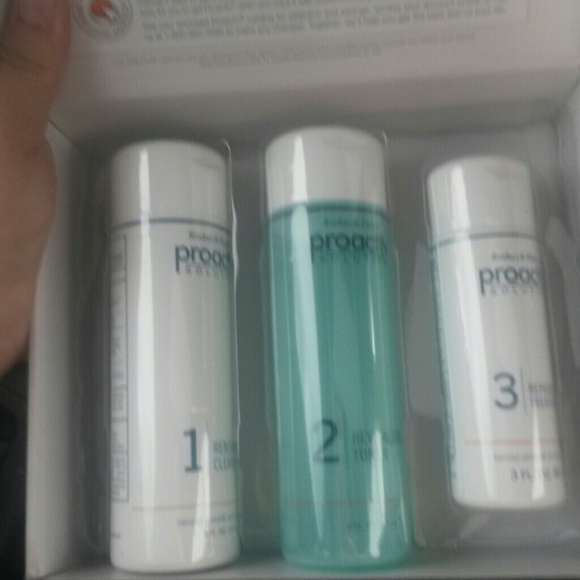 Proactiv acne treatment