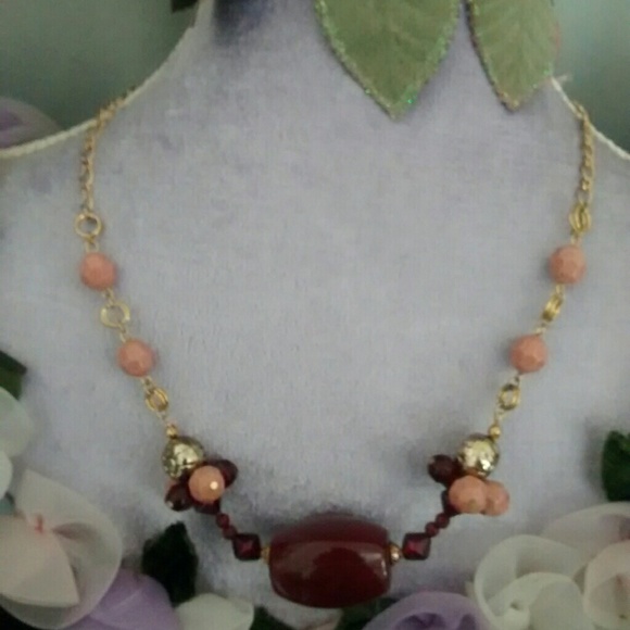 Beautiful vintage statement necklace