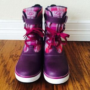 UGG Snow Boots!!! 🌟Brand New!🌟