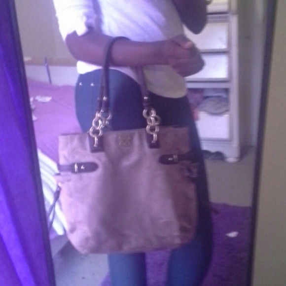 Coach Handbag BTS SALE! !!!!!