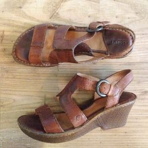 🌟FINAL PRICE🌟BORN Leather Sandals Size 8