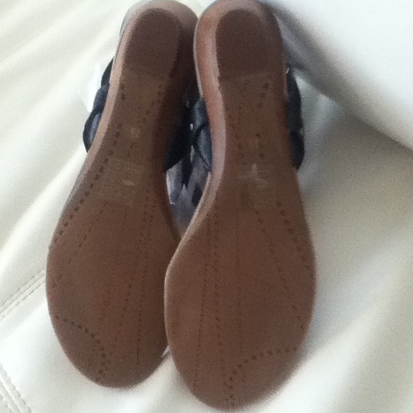 Sandals - Picture 4 of 4