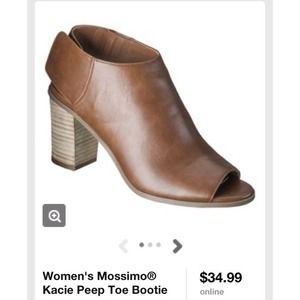 Brown open toes boots