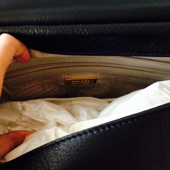 SOLD Badgley Mischka Turnlock Bag - Picture 3 of 4