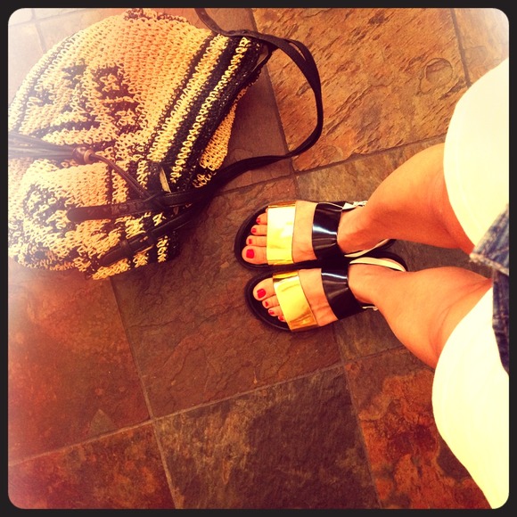 Zara's TRF tricolor sandals