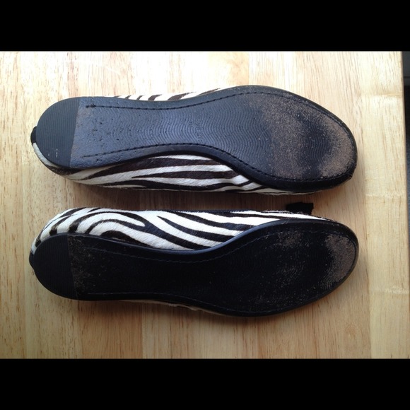 Nine West zebra print ballet flats - Picture 3 of 3