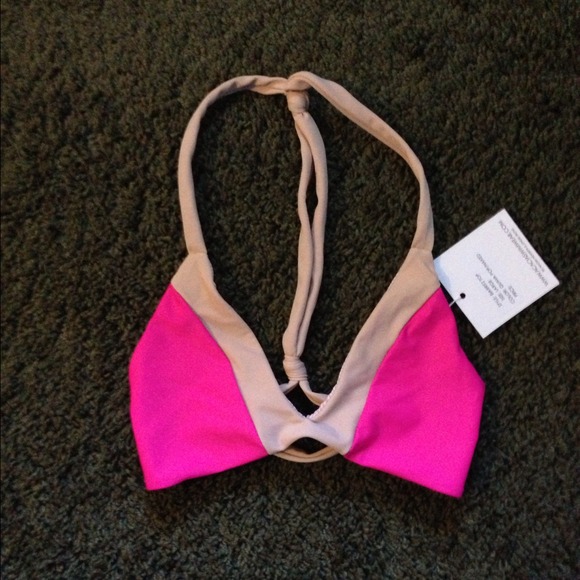 SOLD Acacia Biarritz Top