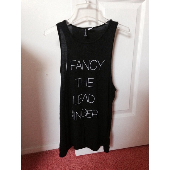 H&M "I FANCY THE LEAD SINGER" tank
