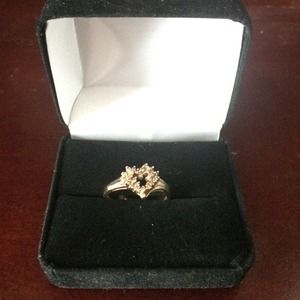 10 KR Gold Heart Ring