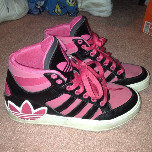 Adidas girls sneakers