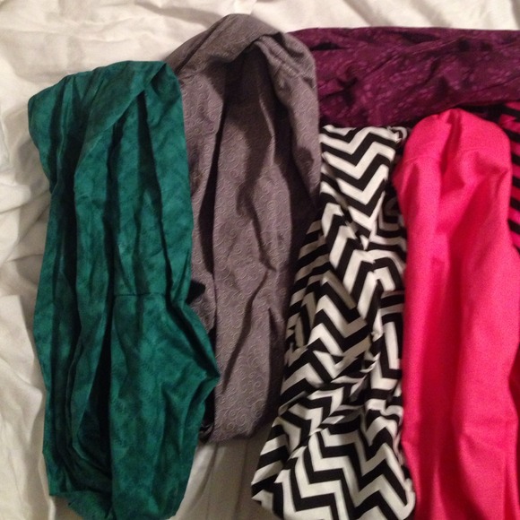 Cute infinity scarfs (4) for 20