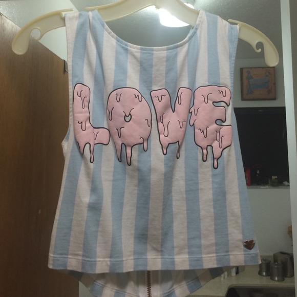 LOVE crop muscle tank