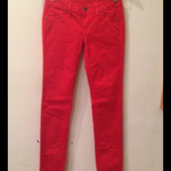 NWOT Genetic Denim smoking red jeans